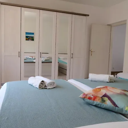 度假居 Modern & Bright, 150 M From The Sea