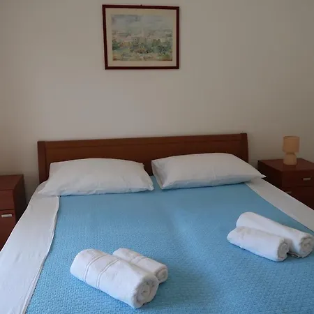 Modern & Bright, 150 M From The Sea 度假居